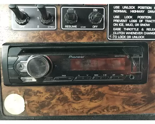 Radio Kenworth W900L Vander Haags Inc Cb
