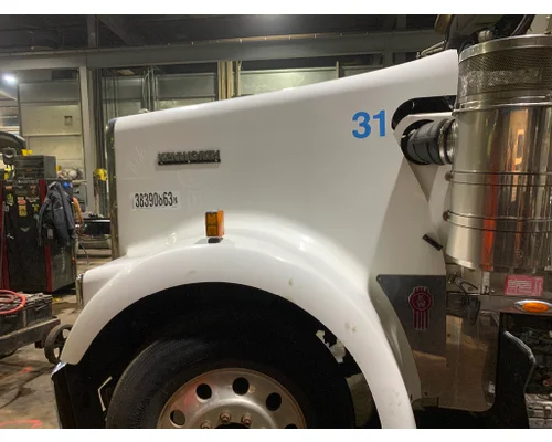 Hood KENWORTH W900L Truck Salvage International Inc