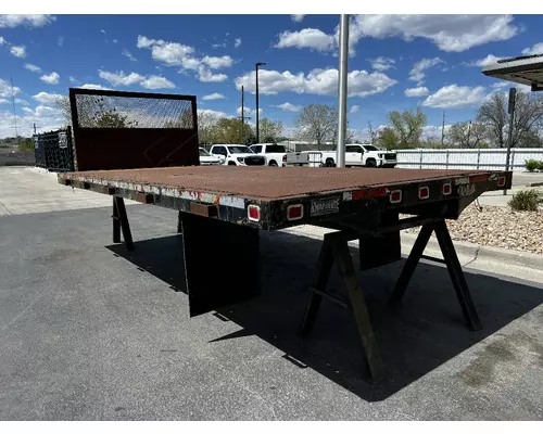 Knaphiede Flatbed Box  Bed