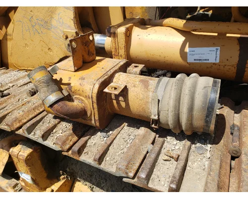 Komatsu D55S-3 Equip Air Cleaner