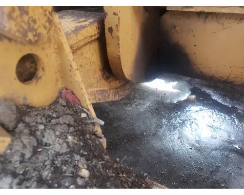 Komatsu D55S-3 Equip Axle