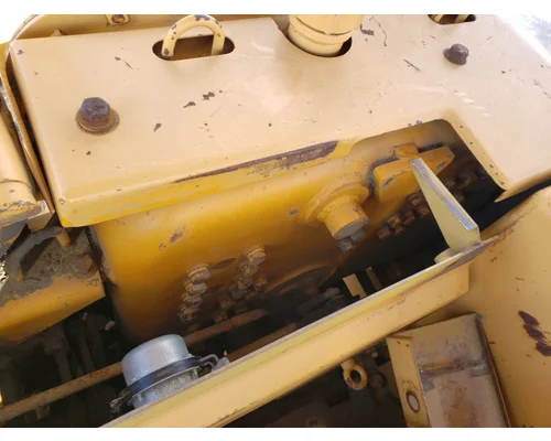 Komatsu D55S-3 Equip Hydraulic TankReservoir