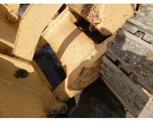 Komatsu D55S-3 Equip Loader Arm