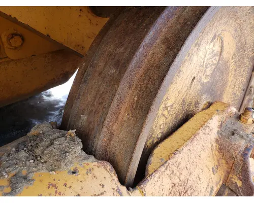 Komatsu D55S-3 Equip Track Idler