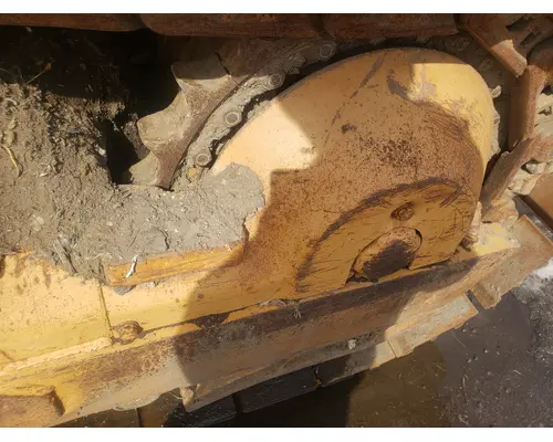 Komatsu D55S-3 Equip Track Misc