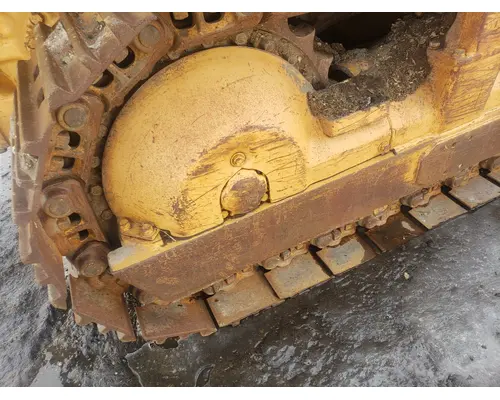 Komatsu D55S-3 Equip Track Misc