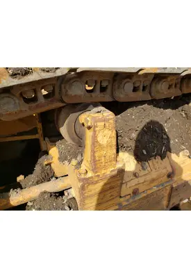 Komatsu D55S-3 Equip Track Roller