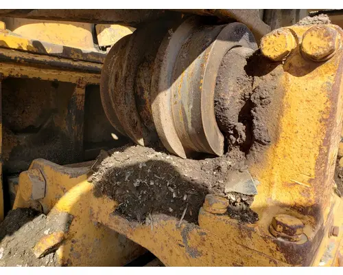 Komatsu D55S-3 Equip Track Roller