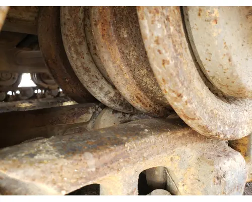 Komatsu D55S-3 Equip Track Roller