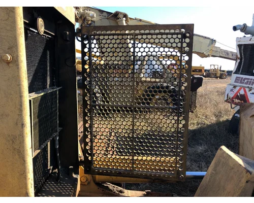 Komatsu D61PX-12 Equip Grille