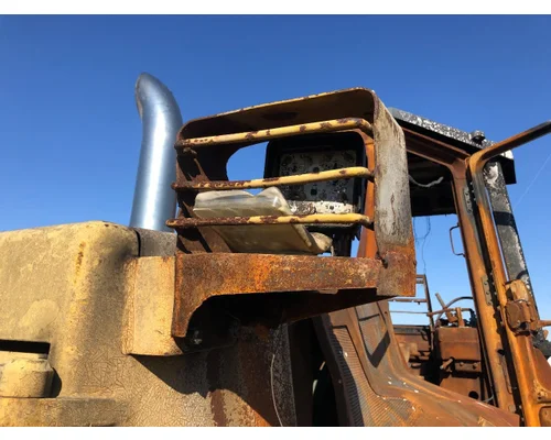 Komatsu D61PX-12 Equip Lighting Misc.