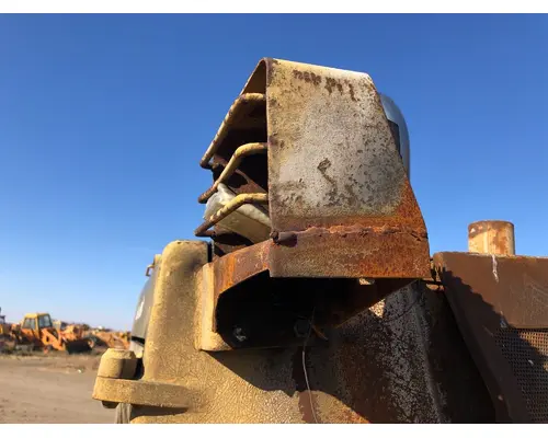 Komatsu D61PX-12 Equip Lighting Misc.