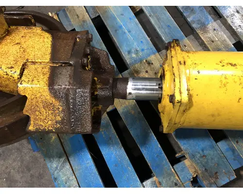 Komatsu D61PX-12 Equip Track Idler