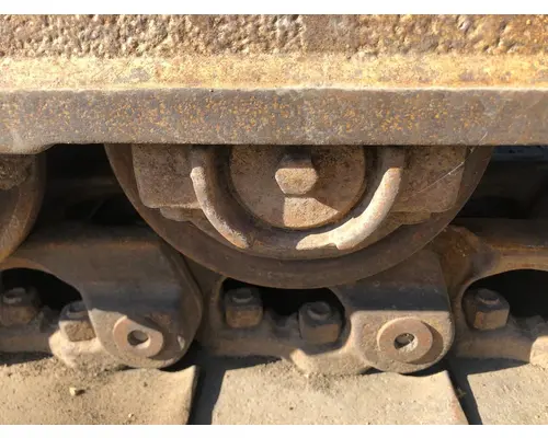 Komatsu D61PX-12 Equip Track Roller
