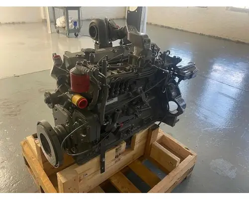 Komatsu S6D95 Engine Assembly
