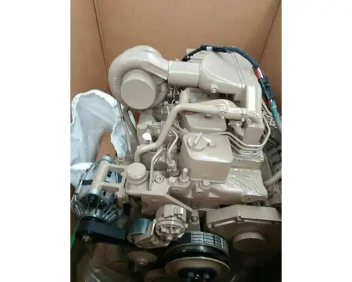 Komatsu SA6D102 Engine Assembly