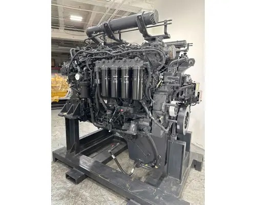 Komatsu SAA12V140E-7 Engine Assembly