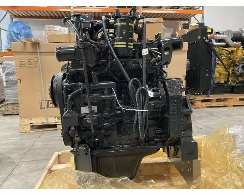 Komatsu SAA4D107E-3 Engine Assembly