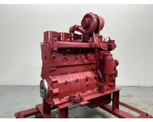 Komatsu SAA6D102 Engine Assembly