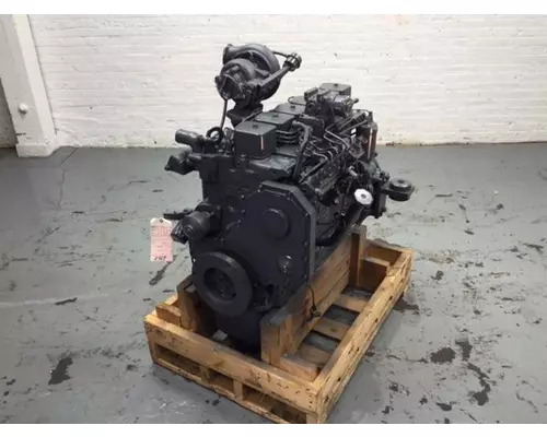 Komatsu SAA6D102 Engine Assembly