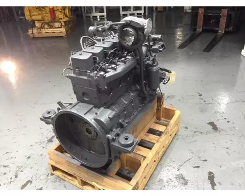 Komatsu SAA6D102 Engine Assembly