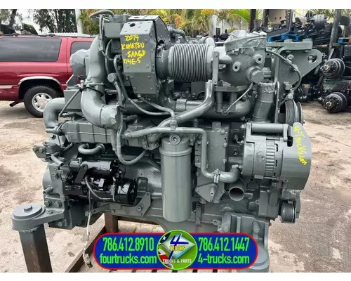 Komatsu SAA6D114E-5 Engine Assembly