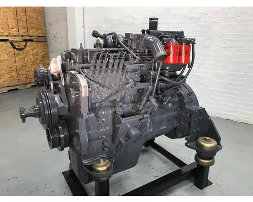 Komatsu SAA6D114 Engine Assembly