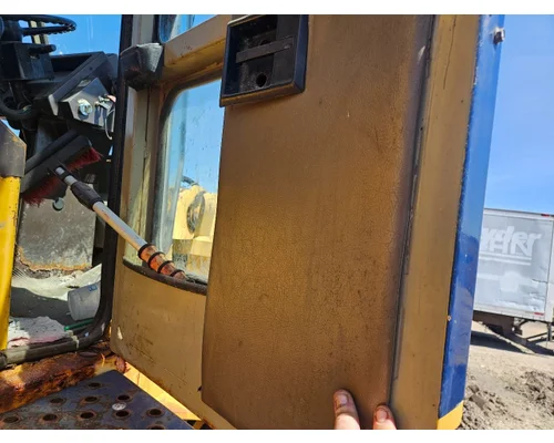 Komatsu WA380-1 Equip Door Assembly