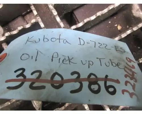 Kubota D722 Oil Pump