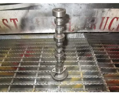 Kubota D772 Camshaft