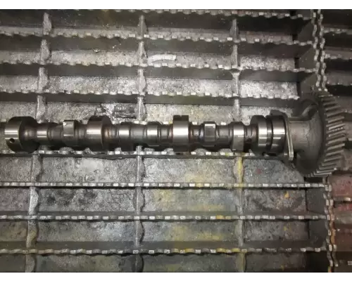 Kubota D772 Camshaft