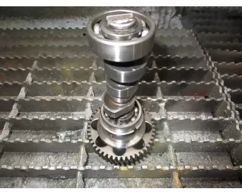 Kubota D772 Camshaft