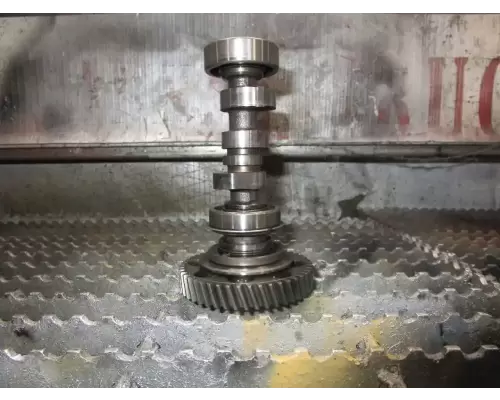 Kubota D772 Camshaft