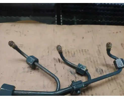 Kubota D905 Fuel Injector