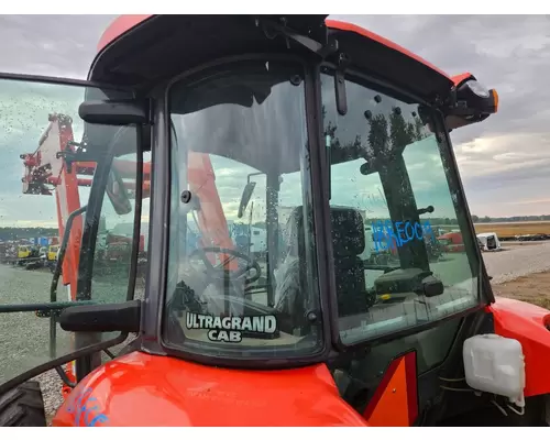 Kubota M6060HDC Equip Back Glass