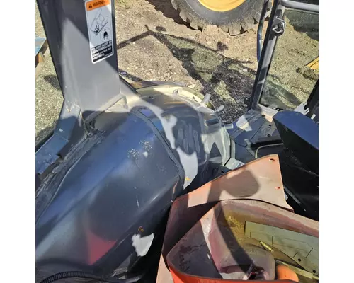 Kubota M6060HDC Equip Back Glass