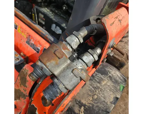 Kubota SSV75 Equipment (Mounted)