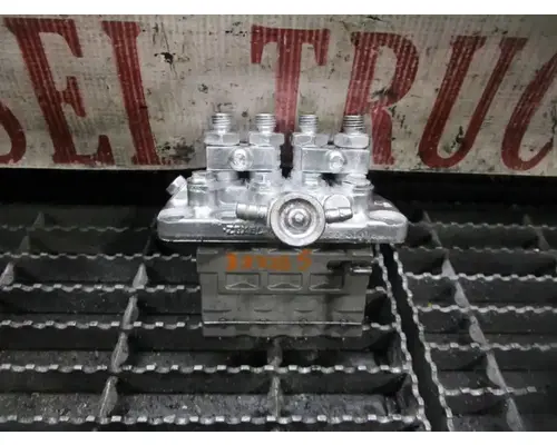 Fuel Pump (Tank) Kubota V2203 Machinery And Truck Parts