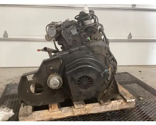 Kubota V2607 Engine Assembly