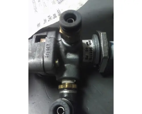 LEVELING SUSPENSION VALVE, AIR