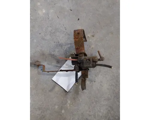 LEVELING SUSPENSION VALVE, AIR