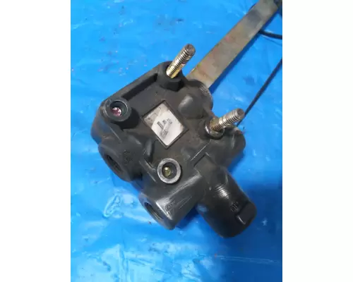 LEVELING SUSPENSION VALVE, AIR