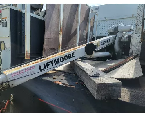 LIFTMOORE 3200 Box  Bed