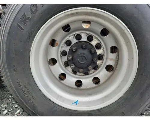 LIGHT DUTY ALUMINUM 22.5 X 8.25 WHEEL