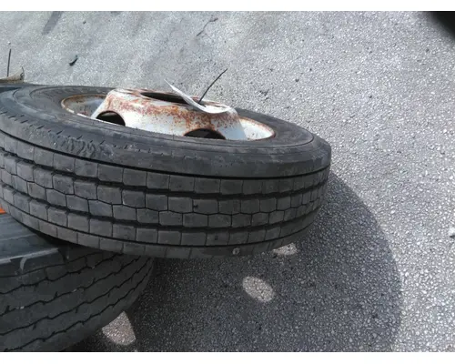LIGHT DUTY STEEL 19.5 X 6.00 WHEEL