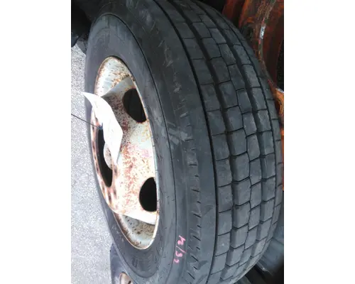 LIGHT DUTY STEEL 19.5 X 6.00 WHEEL