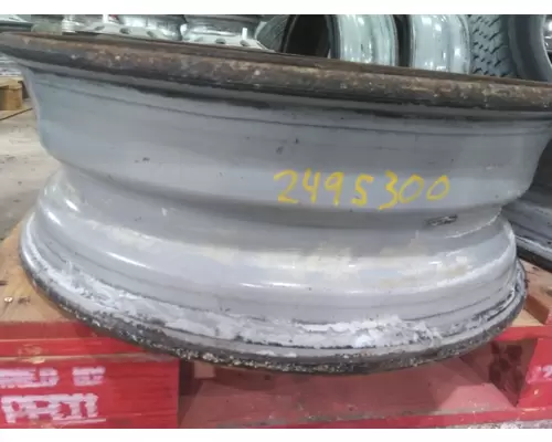 LIGHT DUTY STEEL 22.5 X 6.75 WHEEL