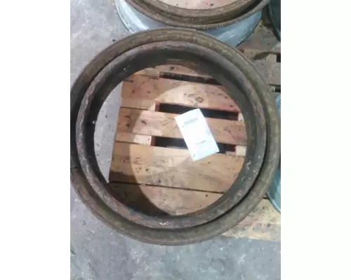 LIGHT DUTY STEEL 22.5 X 6.75 WHEEL