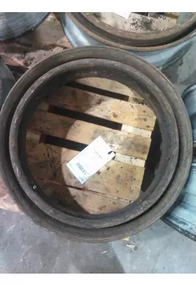 LIGHT DUTY STEEL 22.5 X 6.75 WHEEL