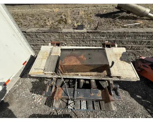 Liftgates / Tailgates LEYMAN LIFTGATE Rydemore Heavy Duty Truck Parts Inc